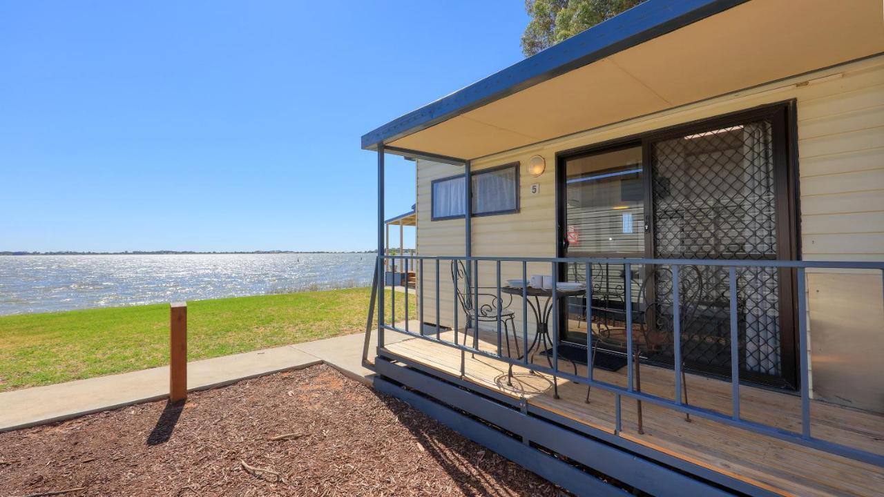Lake Boga Caravan Park Екстериор снимка